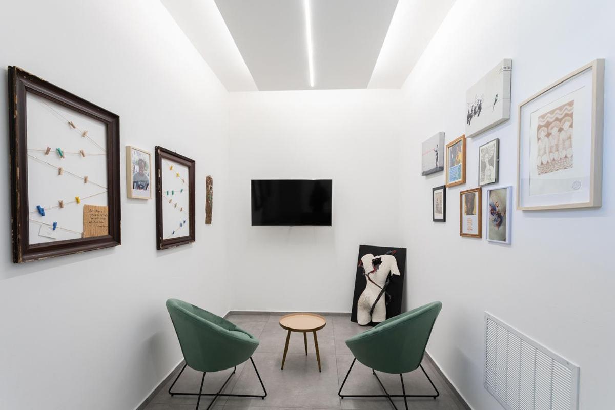 Hotel Little Square Arona Zewnętrze zdjęcie
