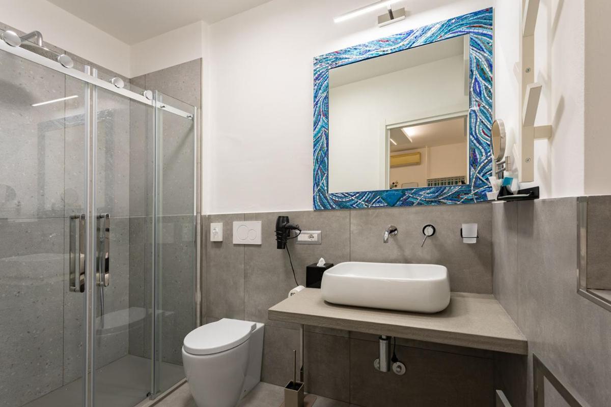 Hotel Little Square Arona Zewnętrze zdjęcie