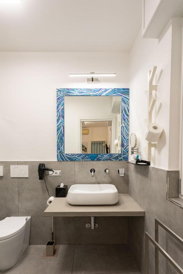 Hotel Little Square Arona Zewnętrze zdjęcie