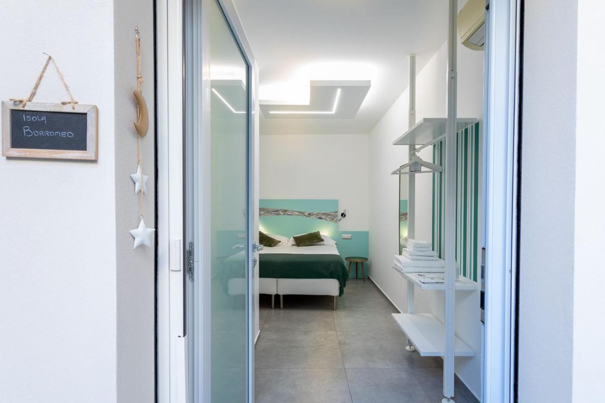 Hotel Little Square Arona Zewnętrze zdjęcie
